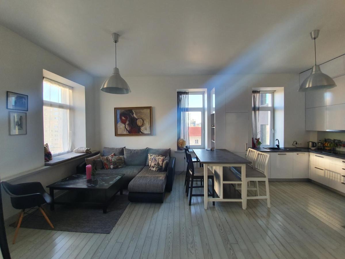Vilnius Apartment With Stained Glass Экстерьер фото