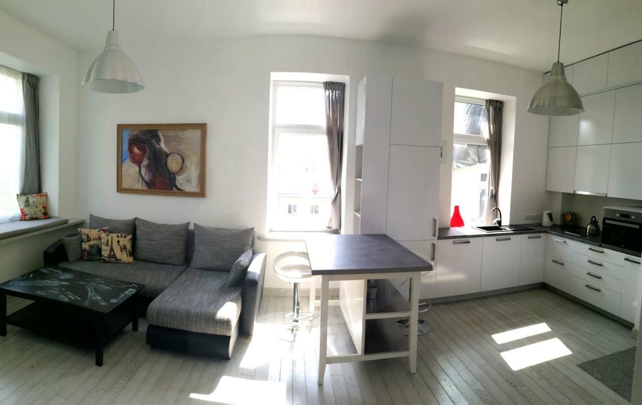 Vilnius Apartment With Stained Glass Экстерьер фото