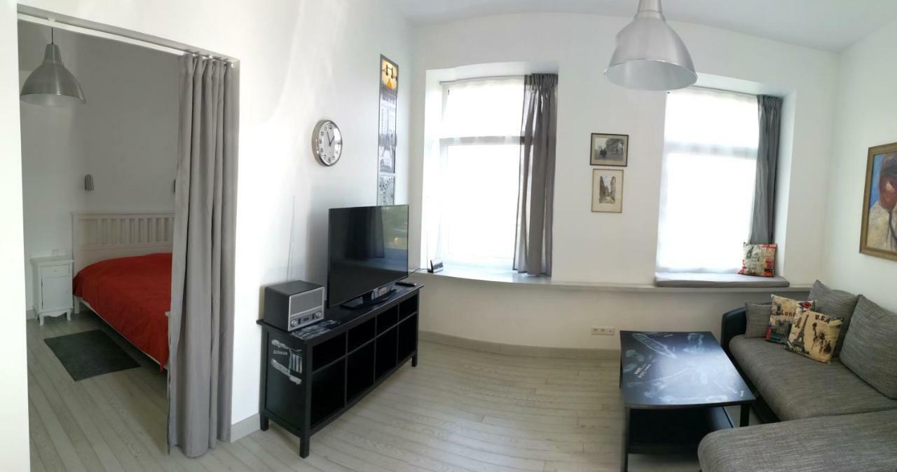 Vilnius Apartment With Stained Glass Экстерьер фото