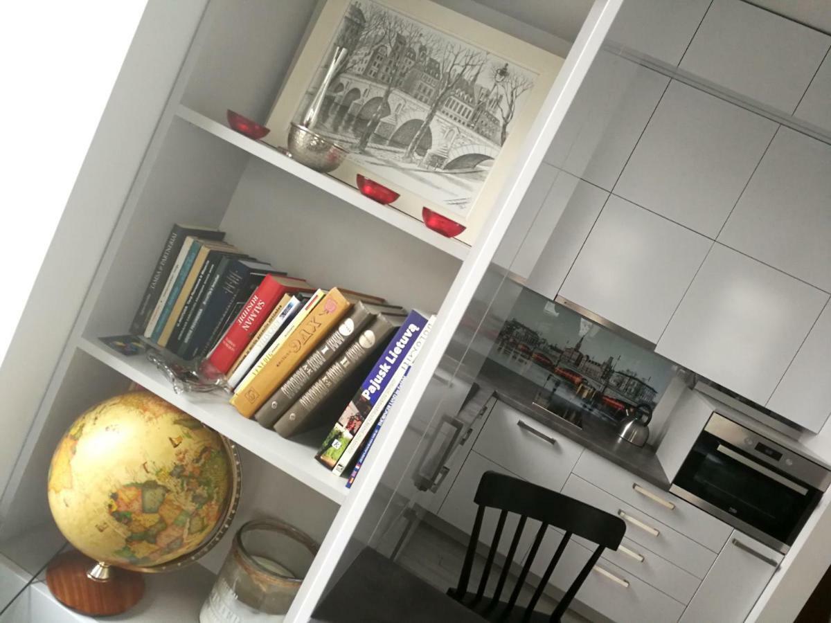 Vilnius Apartment With Stained Glass Экстерьер фото