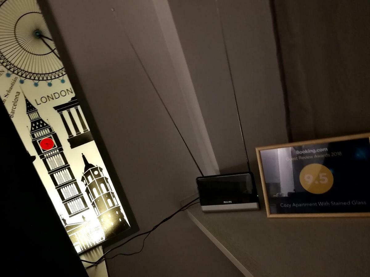 Vilnius Apartment With Stained Glass Экстерьер фото